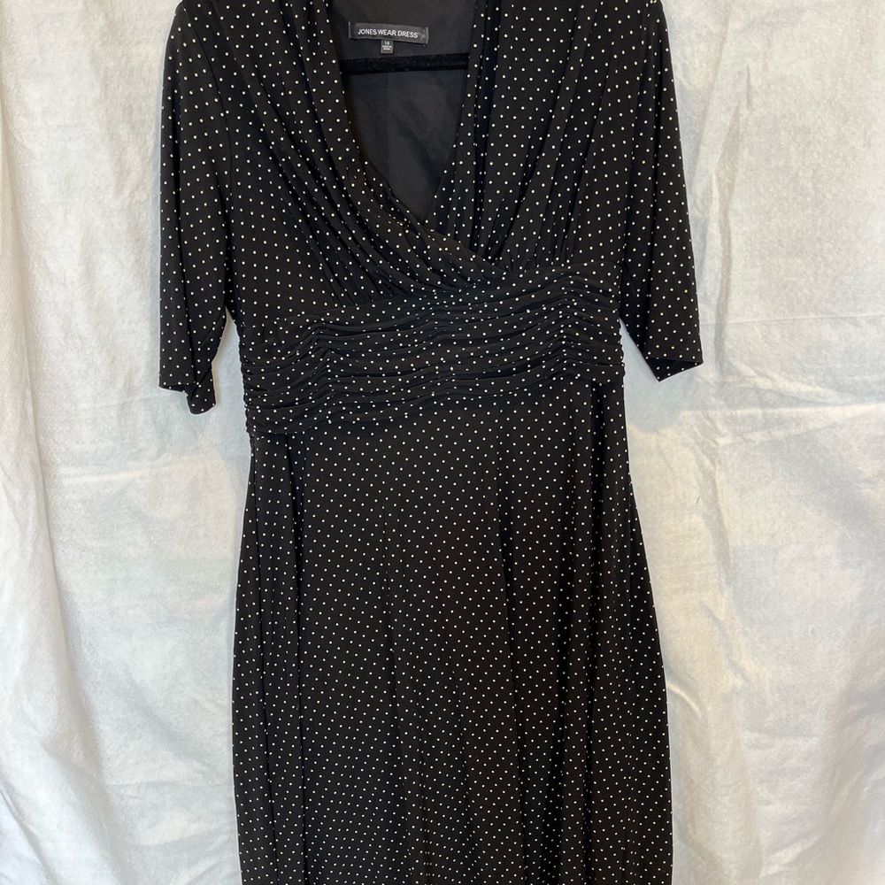 Jones Wear Black Dress w/ 3/4 Sleeves polka dots size 14 EUC